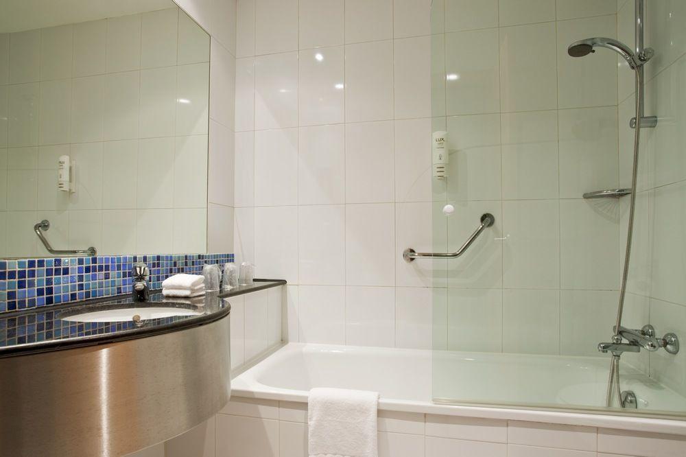 Express Madrid-rivas By Ihg Hotel 3*