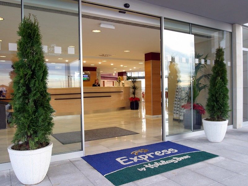 Express Madrid-rivas By Ihg Hotel 3*